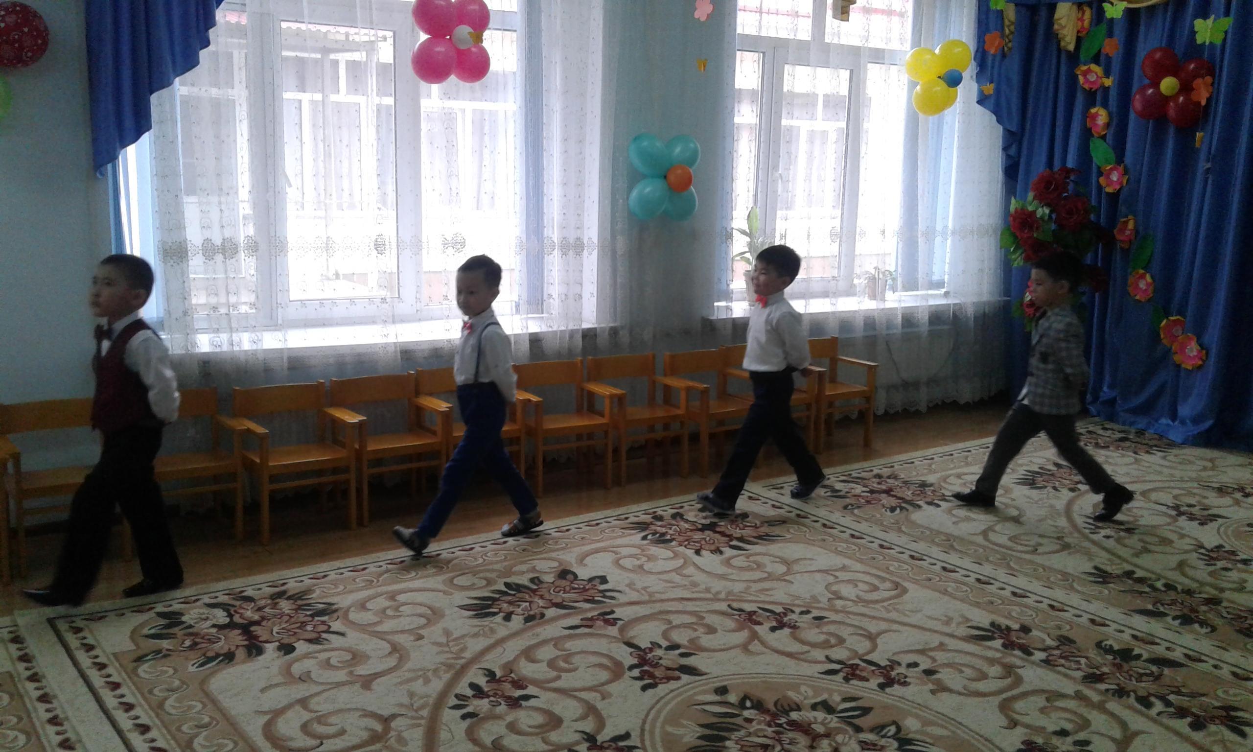 Утренник. Посвященный 8 марта. Старшая  группа.